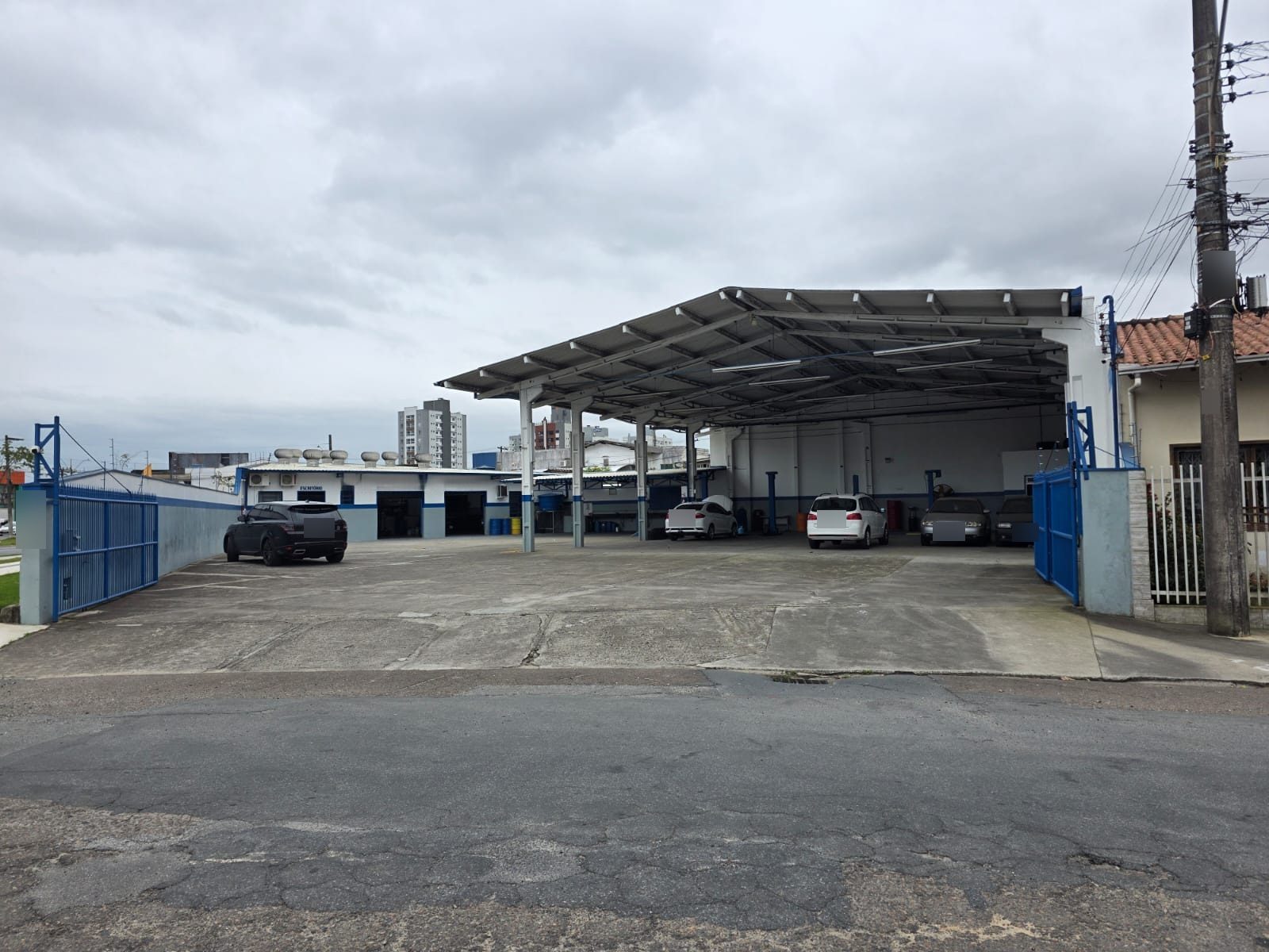 Galpão com amplo pátio no São João, ao lado do Porto de Itajaí – foto 1 de 15