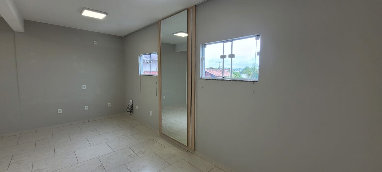 Sala comercial de 23 m² com ar-condicionado em Itaipava – foto 2 de 10