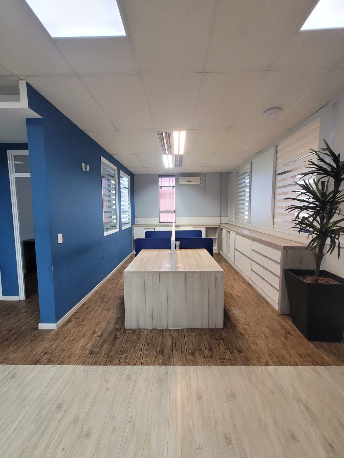 Andar corporativo de 337 m² mobiliado e climatizado na Ressacada – foto 4 de 24
